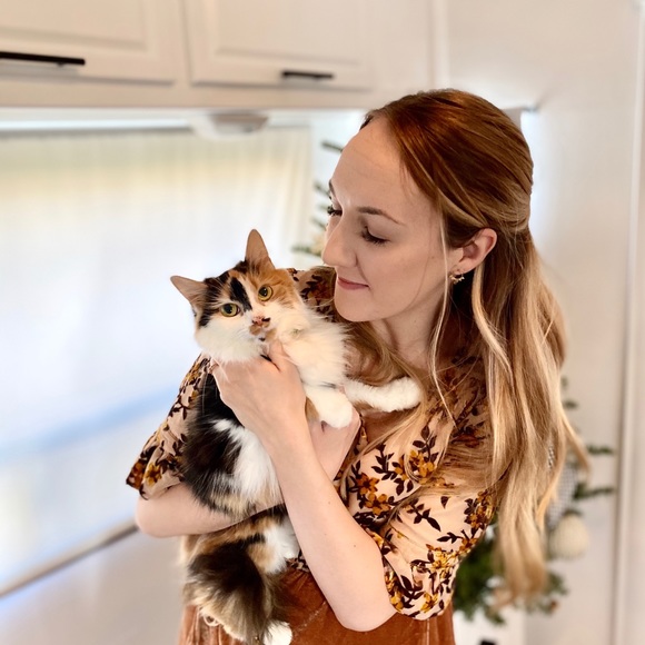 Meet your Posher, Paige - Picture 1 of 1